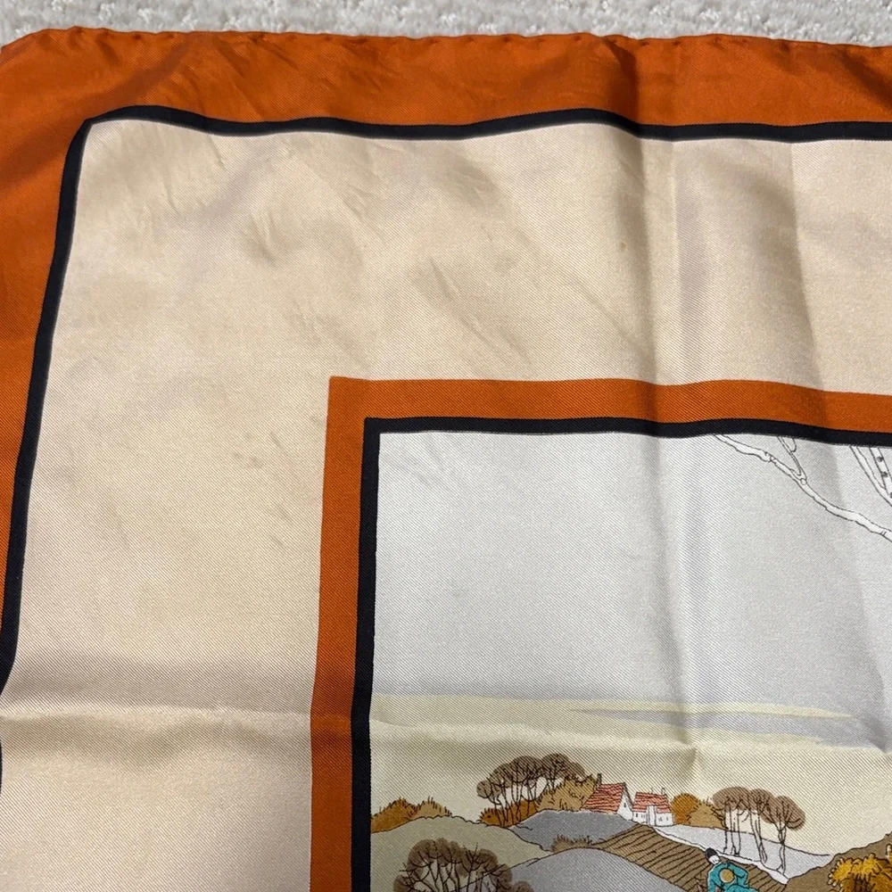 Vintage Gucci scarf featuring fox hunting motif V Accornero